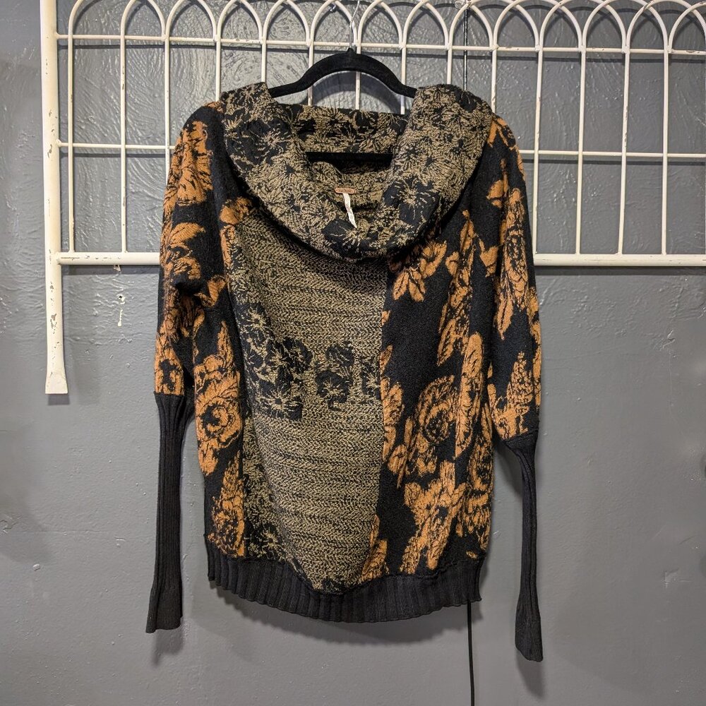 Size L Free People Long Sleeve Pullover Boat Cowl Neck Multicolor Knit Sweater